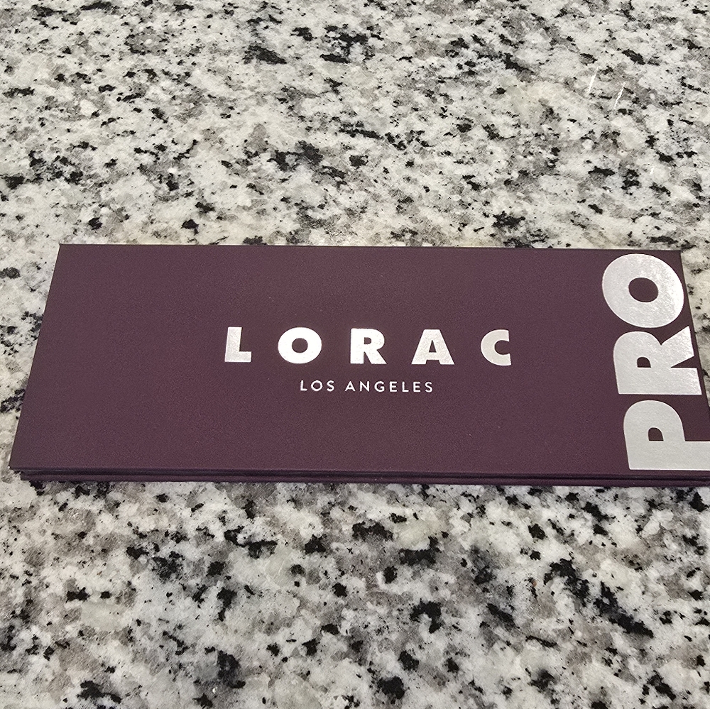 LORAC PRO 4 Eyeshadow Palette